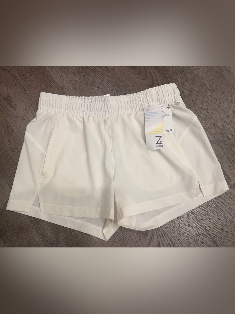 Zella White Women's Athletic Shorts